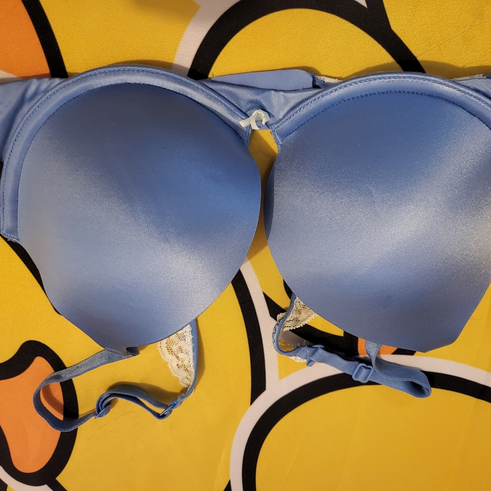 Elegant Blue Women's Bra Aerie 32C Push Up White Lace Straps